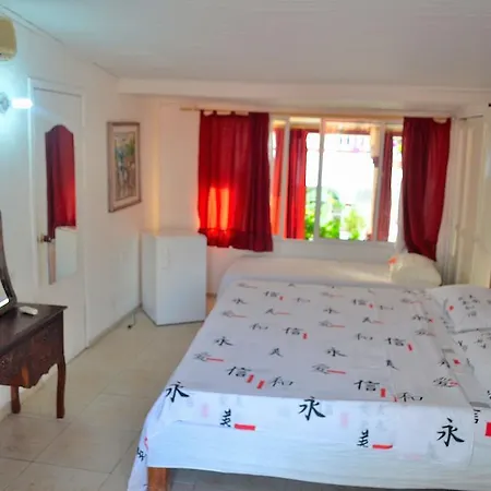 Hotel Casa Eden 2*