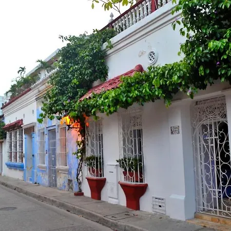 Hotel Casa Eden 2*
